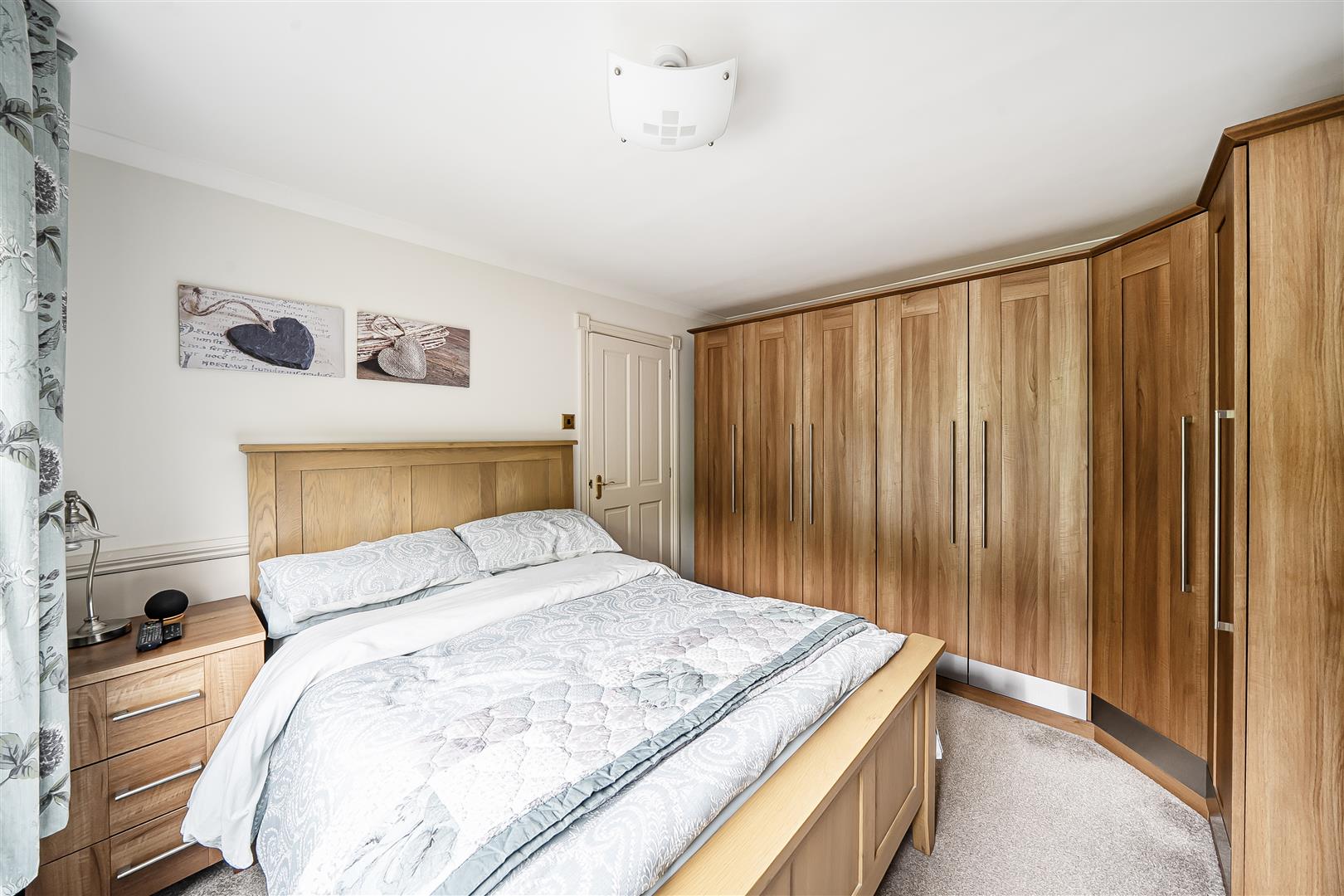 Woodfield Avenue, Pontlliw, Swansea, SA4 9EQ